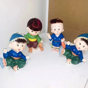 Vintage Boy, girl and babies In Kimono  Ceramic Pottery Made In Japan.